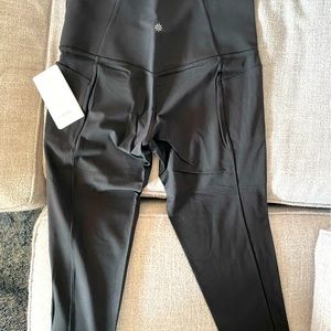 Athleta Salutation Stash 7/8 Black Tight - New with Tags